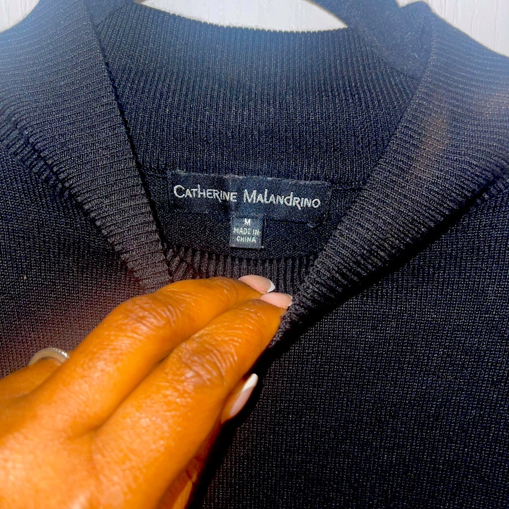Black mid sleevee sweater